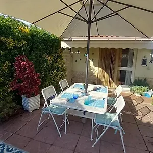  Appartamento Domus Claudio Garden - Monolocale Con Giardino Privato