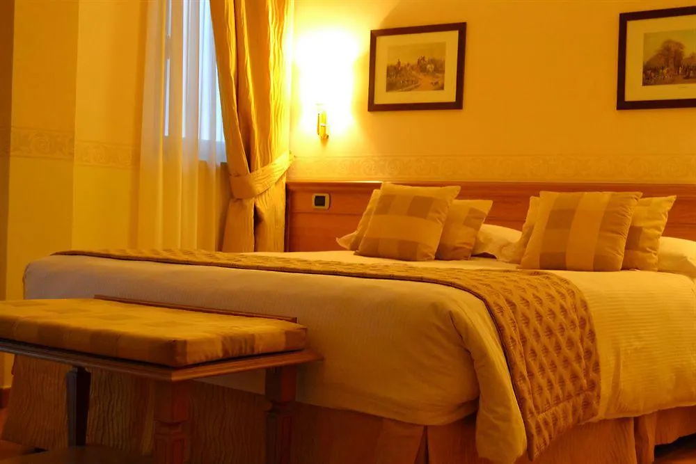 Seccy Hotel Boutique Art & Museum Fiumicino Italy